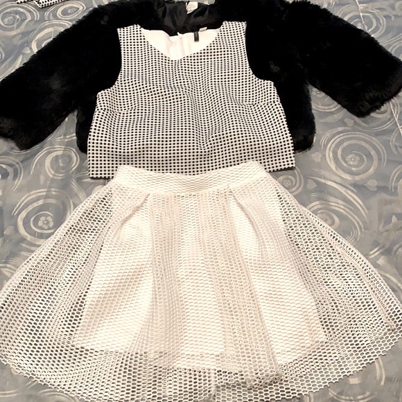 Super Cute Summer BlackxWhite lot! - Picture 6 of 6